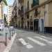 Ci spostiamo ora nel secondo locale dedicato al narghil: il "Babylon". Si trova in via Villari, in una zona di Bari stretta tra i quartieri San Nicola, Murat e Libert